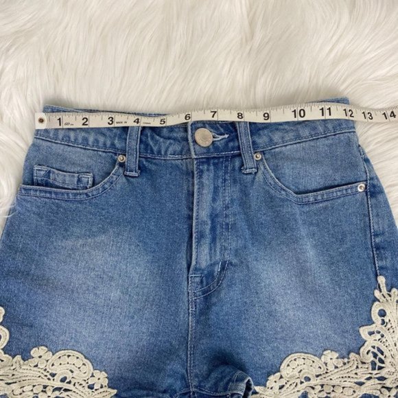 Urban Outfitters BDG Erin High Rise Shortie Crochet Jean Shorts - Picture 8 of 10